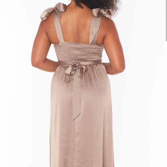 NWT Show Me Your Mumu Claire Midi Dress - Dune Luxe Satin / Mocha Mousse - Picture 3 of 8